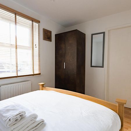 Hullidays Victora Dock- Refurbished 2024 Apartment Kingston upon Hull Luaran gambar