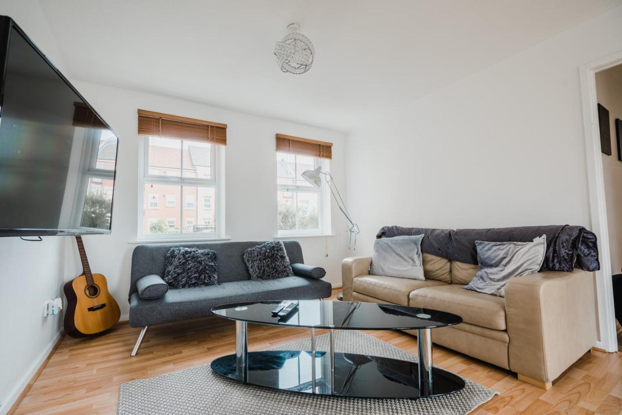 Hullidays Victora Dock- Refurbished 2024 Apartment Kingston upon Hull Luaran gambar
