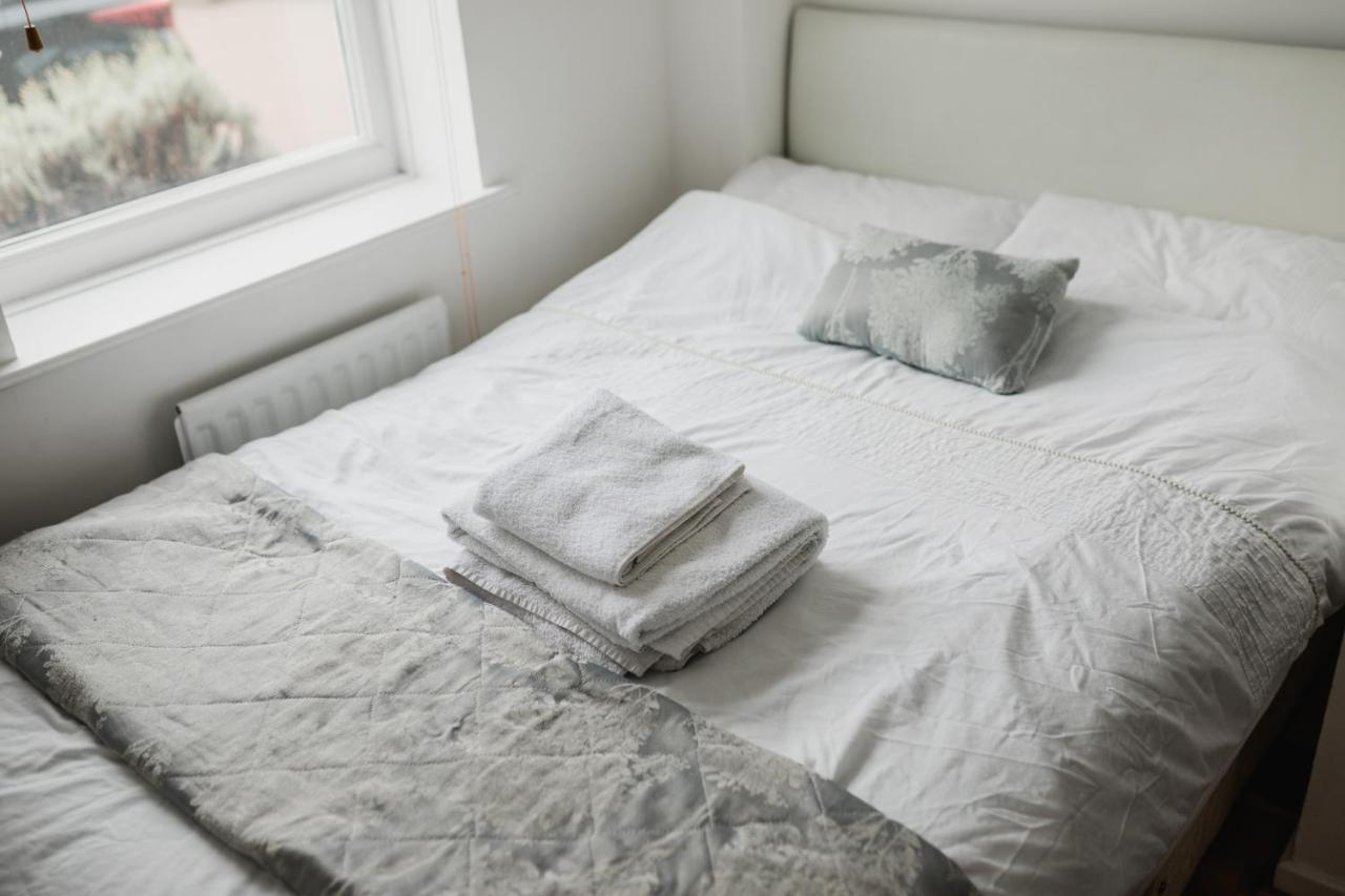 Hullidays Victora Dock- Refurbished 2024 Apartment Kingston upon Hull Luaran gambar