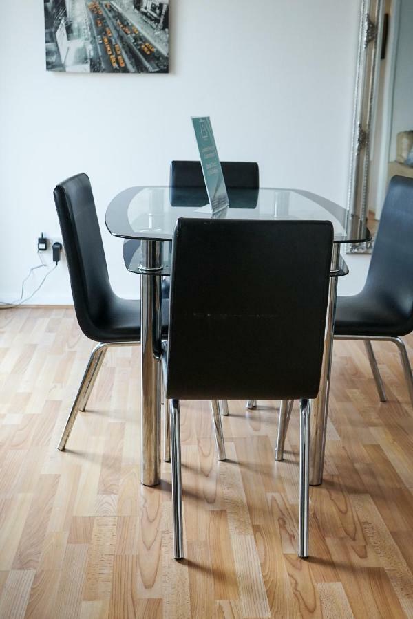 Hullidays Victora Dock- Refurbished 2024 Apartment Kingston upon Hull Luaran gambar